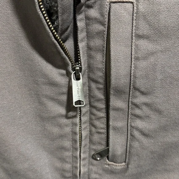 Women’s Carhartt Cotton Sherpa lined vest - Picture 3 of 5